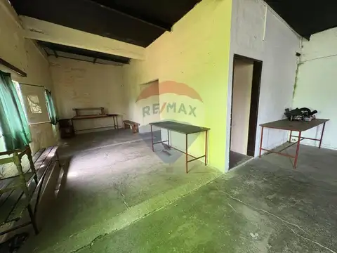 Venta local y casa a reciclar Pajas Blancas