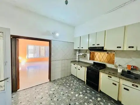 Berón de Astrada 2500