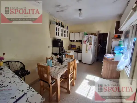 Depto Tipo Casa en Venta 50 años