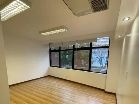 Oficina 2 ambientes con 1 baño