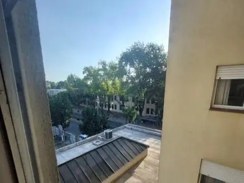 Departamento en Alquiler en Adrogue, $ 600.000