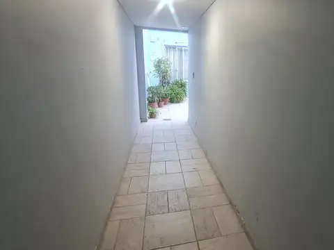 OPORTUNIDAD! HERMOSO PH EN COMPLEJO DE DUPLEX EN RAMOS CENTRO - 2 AMB C/PATIO/JARDIN - APTOCREDITO - 42M2