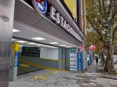 Blanco Encalada 1600