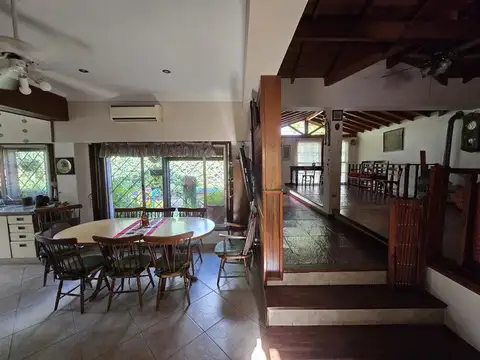 CHALET LOTE 281 M2 - 4 DORM - 2 BAÑOS - PILETA - ZONA PLATE