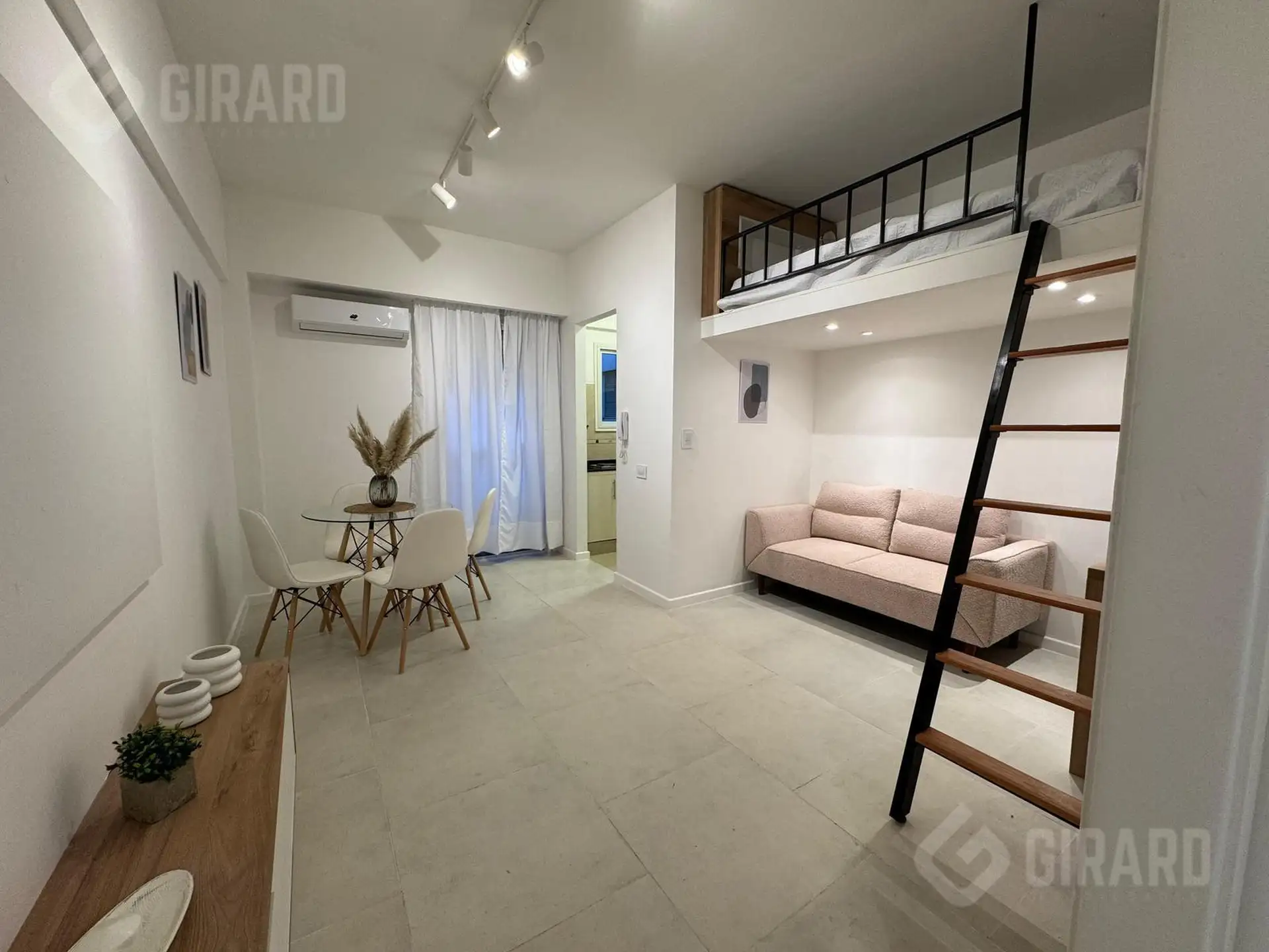 Depto 1 amb, 22m² en Terminal Vieja con cocina separada y aire frío/calor