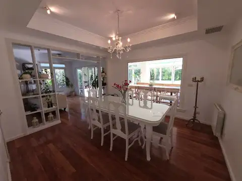 VENTA CASA 6 AMB NORDELTA CASTORES 1