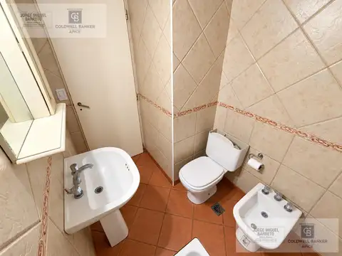 VENTA CASA 3 AMBIENTES EN VILLA ADELINA OPORTUNIDAD