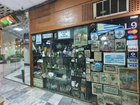 Avenida 18 de Julio 1000