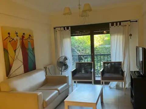 Alquiler 4 amb. Cochera. Playa Grande