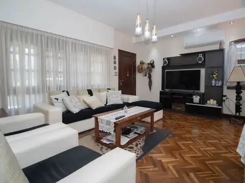 Venta casa tres dormitorios en malvin 