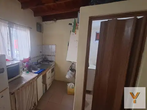 Casa 9 ambientes con 5 baños