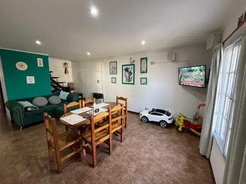 Depto Tipo Casa en Venta en Temperley, USD 69.000