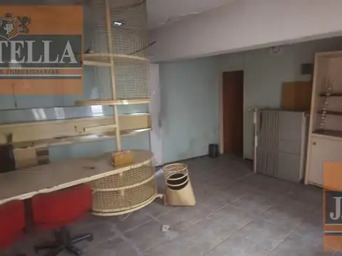 Local en Alquiler en Lomas del Mirador, USD 500