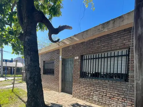 3 PH en venta en bloque en Isidro Casanova con gran renta