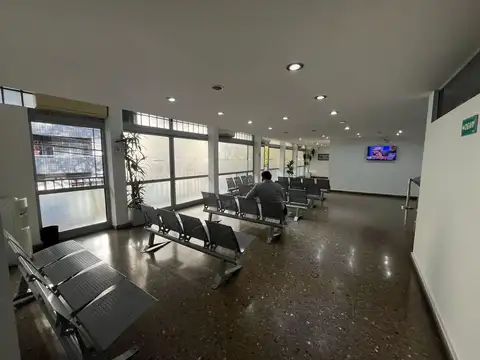 Venta Local Comercial Floresta - Esquina Primer Piso 660 m²