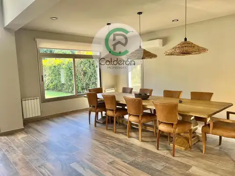 Casa 4 ambientes con 3 baños