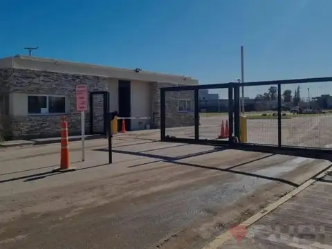 Terreno en Venta en Cinco Saltos, USD 45.000