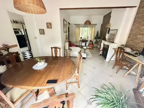 Casa 4 ambientes con 3 baños
