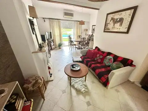 Casa en Venta en Castelar Sur, USD 178.000