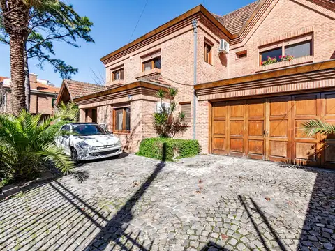 Oportunidad Casa 7 ambientes con quincho Martinez