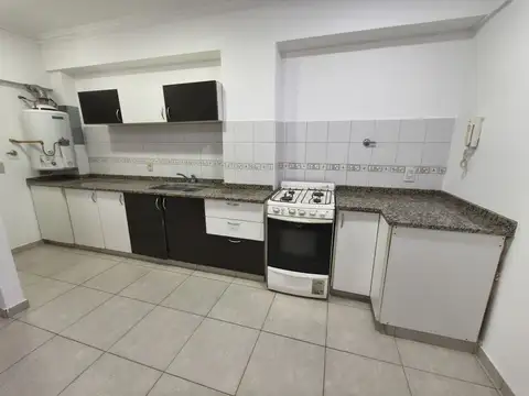 Departamento en Alquiler con 1 cocheras