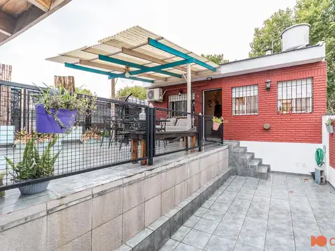 VENTA PH 4 AMBIENTES PARQUE AVELLANEDA PATIO TERRAZA