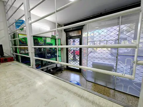 Local en Alquiler en Villa Santa Rita, USD 3.500