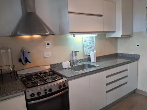 Departamento en Alquiler con 1 cocheras