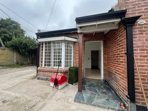 ALQUILER  DE CASA EN SAN MIGUEL  VICENTE LOPEZ 1457