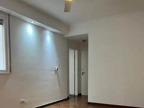 Departamento de dos ambientes en alquiler en Recoleta