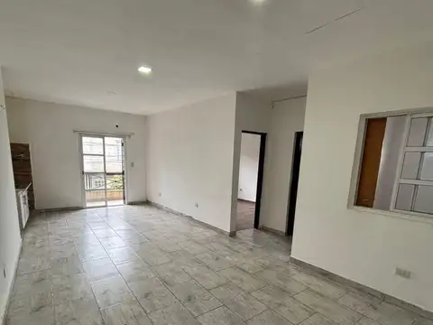 DEPARTAMENTO 3 AMBIENTES EN ALQUILER – LOMAS DEL MIRADOR – AL FRENTE – BAJAS EXPENSAS