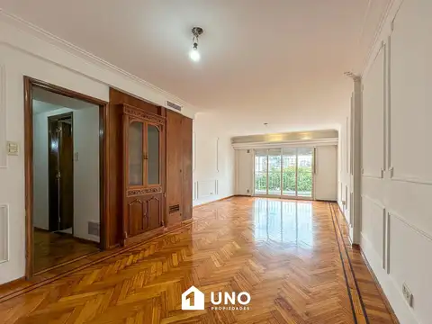 Pte. Roca y Santa Fe - Piso Exclusivo de 4 Dormitorios. Con cochera.