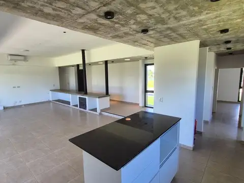 Casa en Alquiler de 4 dormitorios