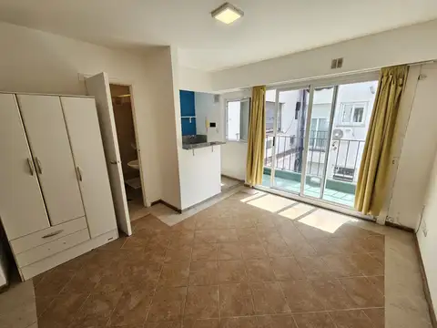 SOLDADO DE LA INDEPENDENCIA 1000, Piso 8