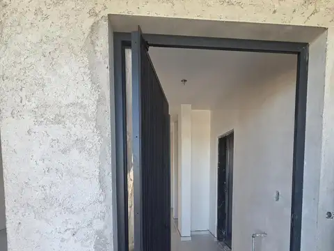 Casa 7 ambientes con 3 baños