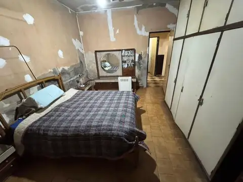 Casa 5 ambientes con 1 baño