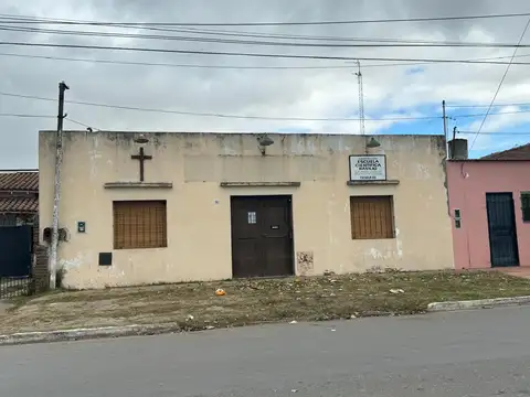 Excelente Casa Lote Propio en Musladini  al 1800