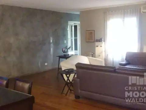 Casa 5 ambientes con 2 baños