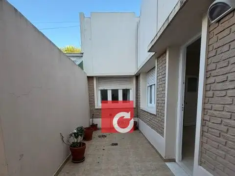 Depto Tipo Casa 3 ambientes con 1 baño
