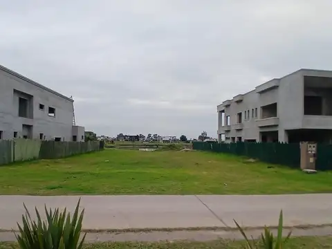 Venta lote Lagos de Canning