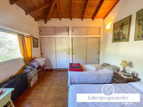 Casa 6 ambientes con 5 baños