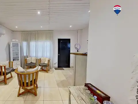 VENTA 4 LOCALES Y VIVIENDA LOTE PROPIO HURLINGHAM