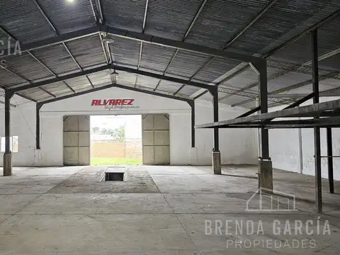 GIRARD ESQUINA FERRARI