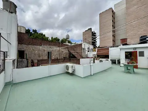 Casa en venta con patio y terraza exclusiva