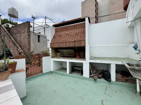 Casa en venta con patio y terraza exclusiva