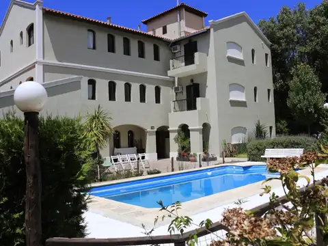 Hosteria Estilo Norte en Barrio Norte de Villa Gesell