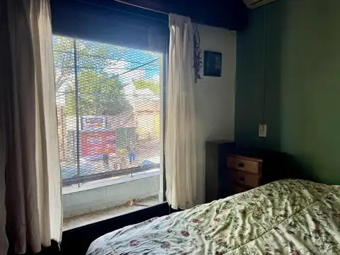 Depto Tipo Casa 5 ambientes con 2 baños