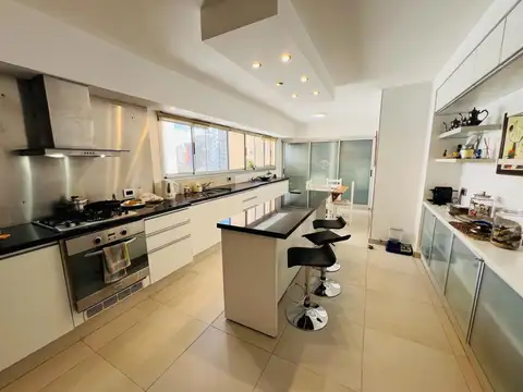 3 DORMITORIOS BARRIO MARTIN CON COCHERA Y BAULERA