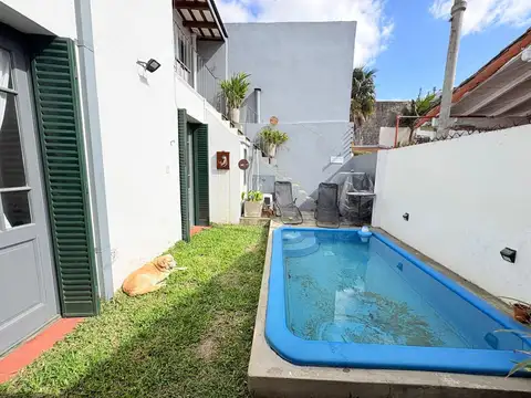 Casa 5 ambientes con 2 baños