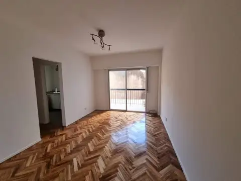 Departamento en Alquiler en Colegiales, $ 700.000